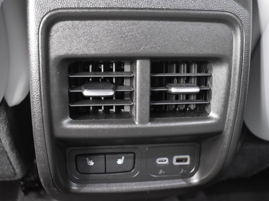 Certified 2025 Cadillac XT4 Sport image 29