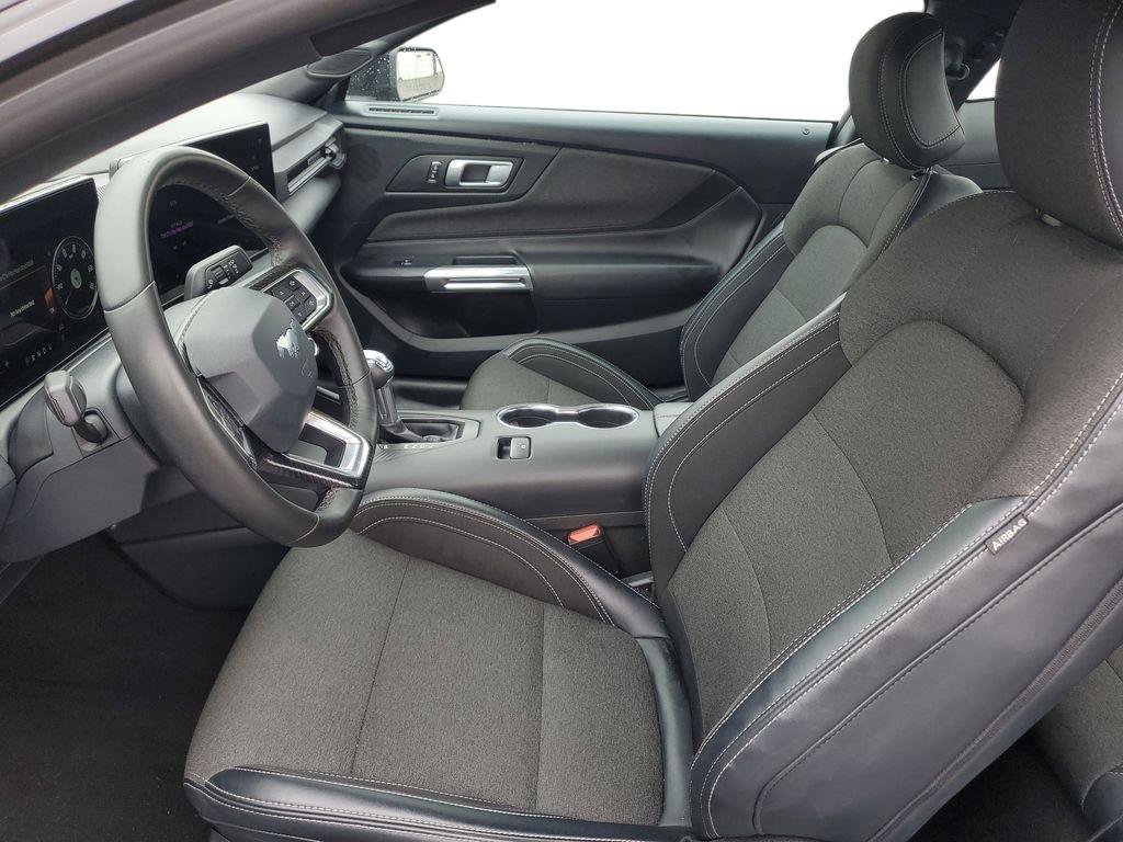 Used 2024 Ford Mustang Coupe image 6