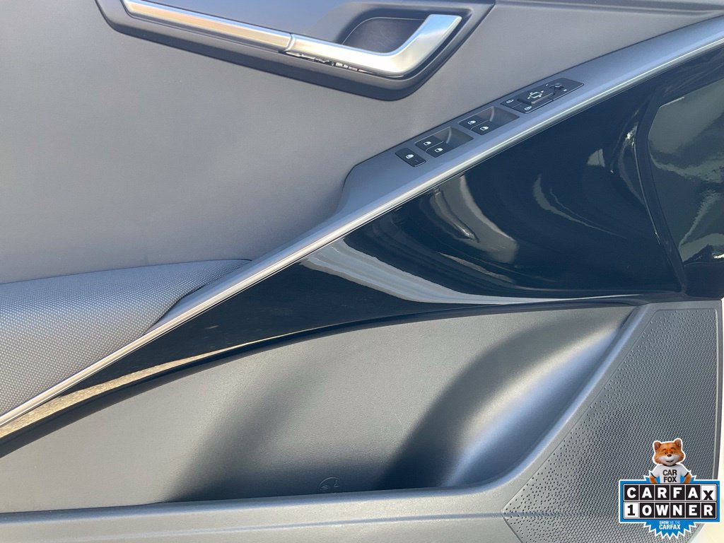 Used 2025 Kia Niro Wind FWD image 24