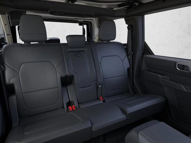 New 2025 Ford Bronco Badlands image 11