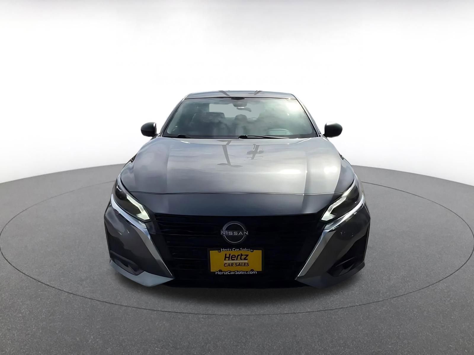 Used 2025 Nissan Altima 2.5 SV FWD image 4