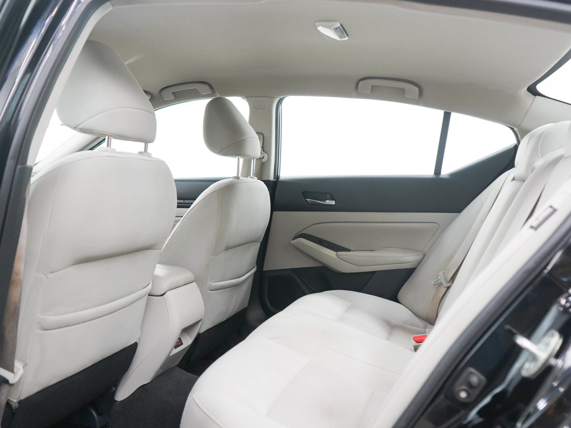Used 2020 Nissan Altima 2.5 S FWD image 16