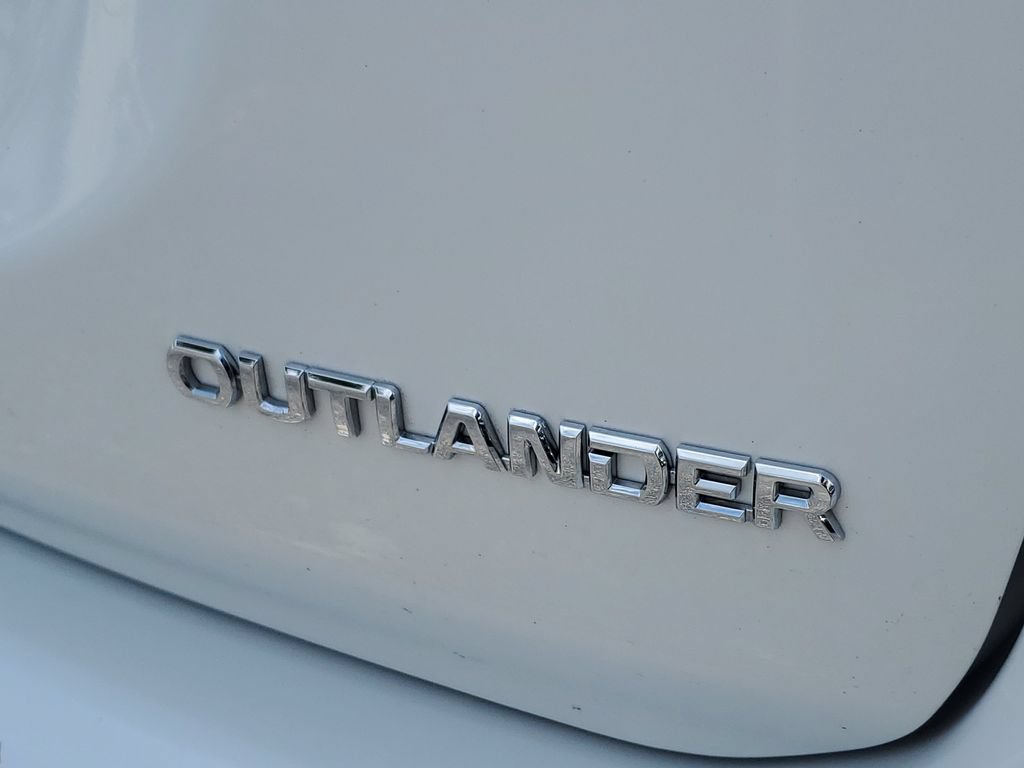 Used 2018 Mitsubishi Outlander ES AWD/4WD image 7