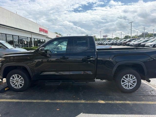 Used 2024 Toyota Tundra SR5 w/ SR5 Premium Package AWD/4WD image 10