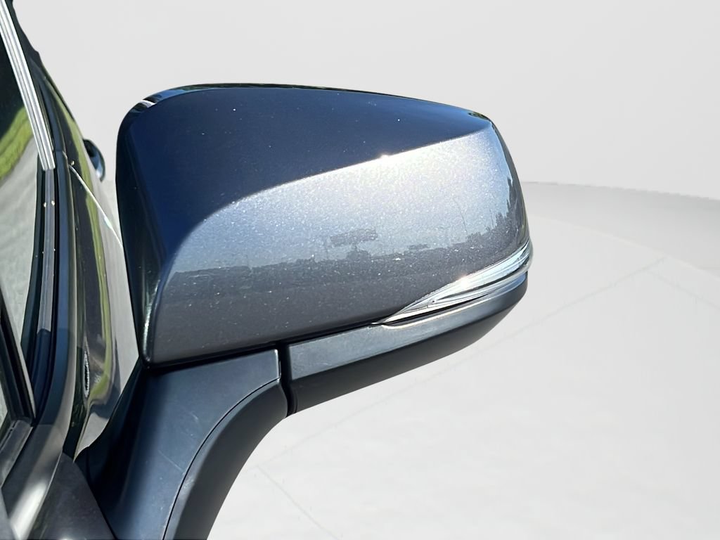 Used 2025 Toyota RAV4 XLE w/ Convenience Package FWD image 27