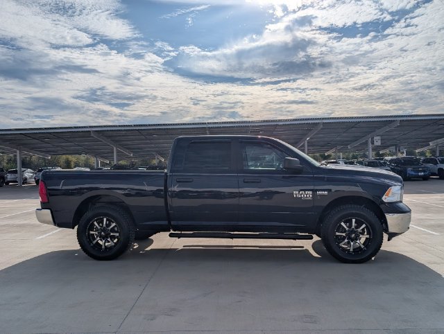 Used 2019 RAM 1500 Classic SLT AWD/4WD image 6
