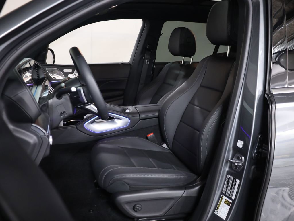 Used 2025 Mercedes-Benz GLS 450 4MATIC image 34