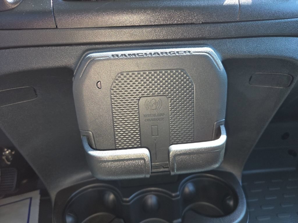 Used 2025 RAM ProMaster 1500 w/ Premium Convenience Group FWD image 17