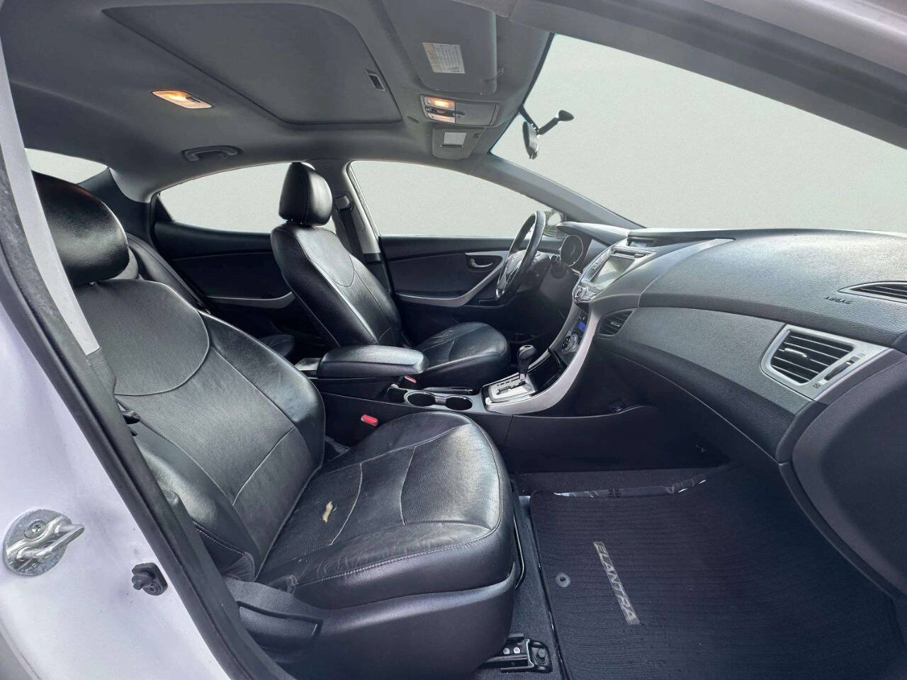 Used 2013 Hyundai Elantra Limited w/ Technology Pkg FWD image 19