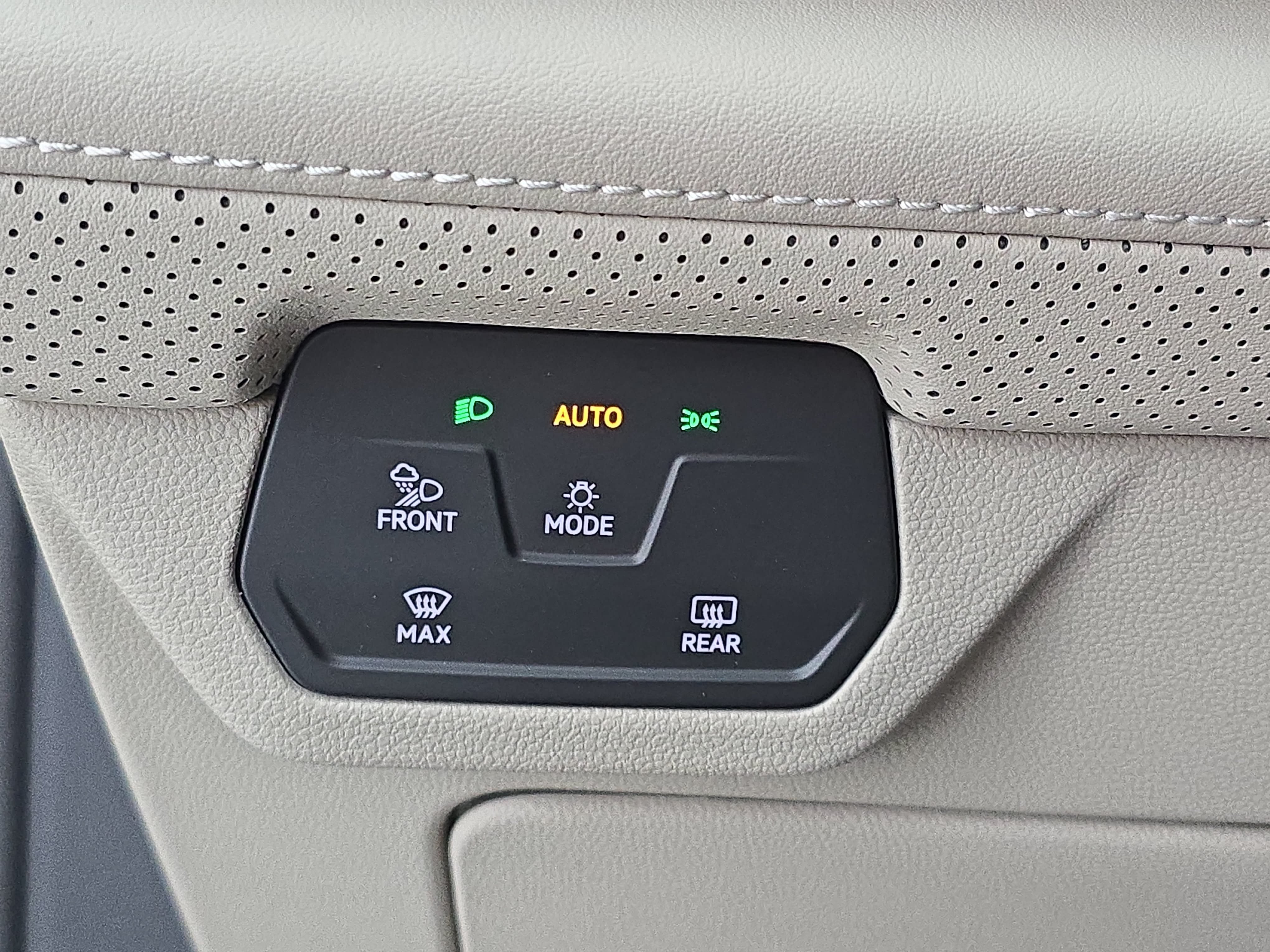 New 2026 Volkswagen Atlas SE FWD image 27