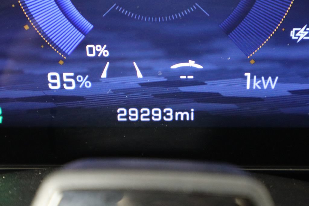 Used 2024 Chevrolet Equinox EV RS FWD image 42
