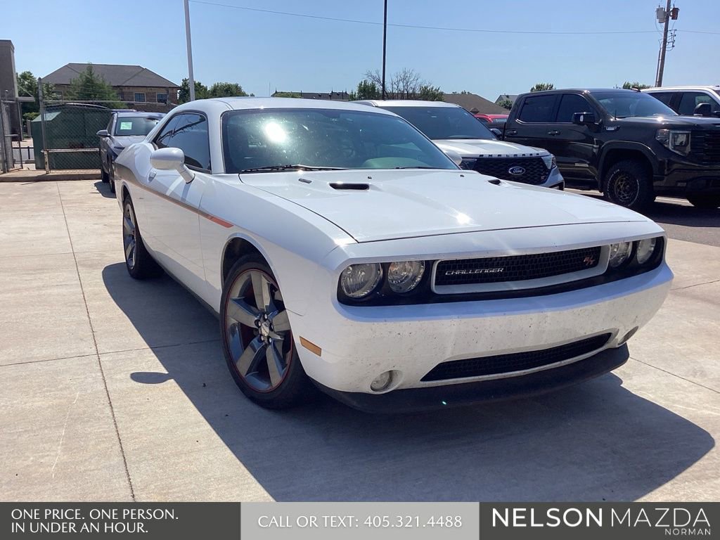 Used 2014 Dodge Challenger R/T Plus RWD image 3