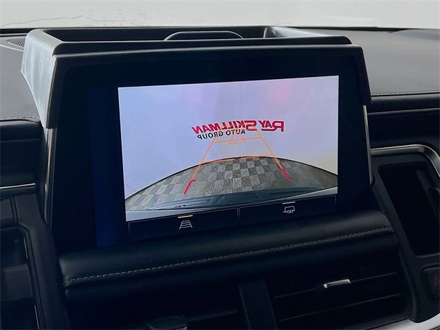 Used 2022 Chevrolet Suburban Premier image 18