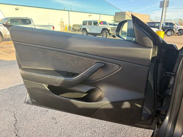 Used 2018 Tesla Model 3 Long Range image 33