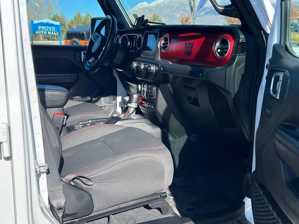 Used 2021 Jeep Wrangler Unlimited Rubicon w/ LED Lighting Group AWD/4WD image 15