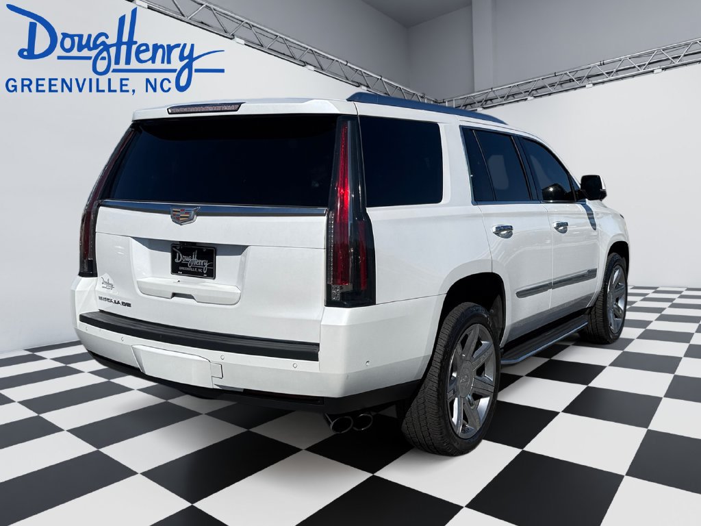 Used 2020 Cadillac Escalade Luxury RWD image 5