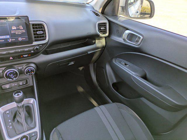 New 2026 Hyundai Venue SEL image 11