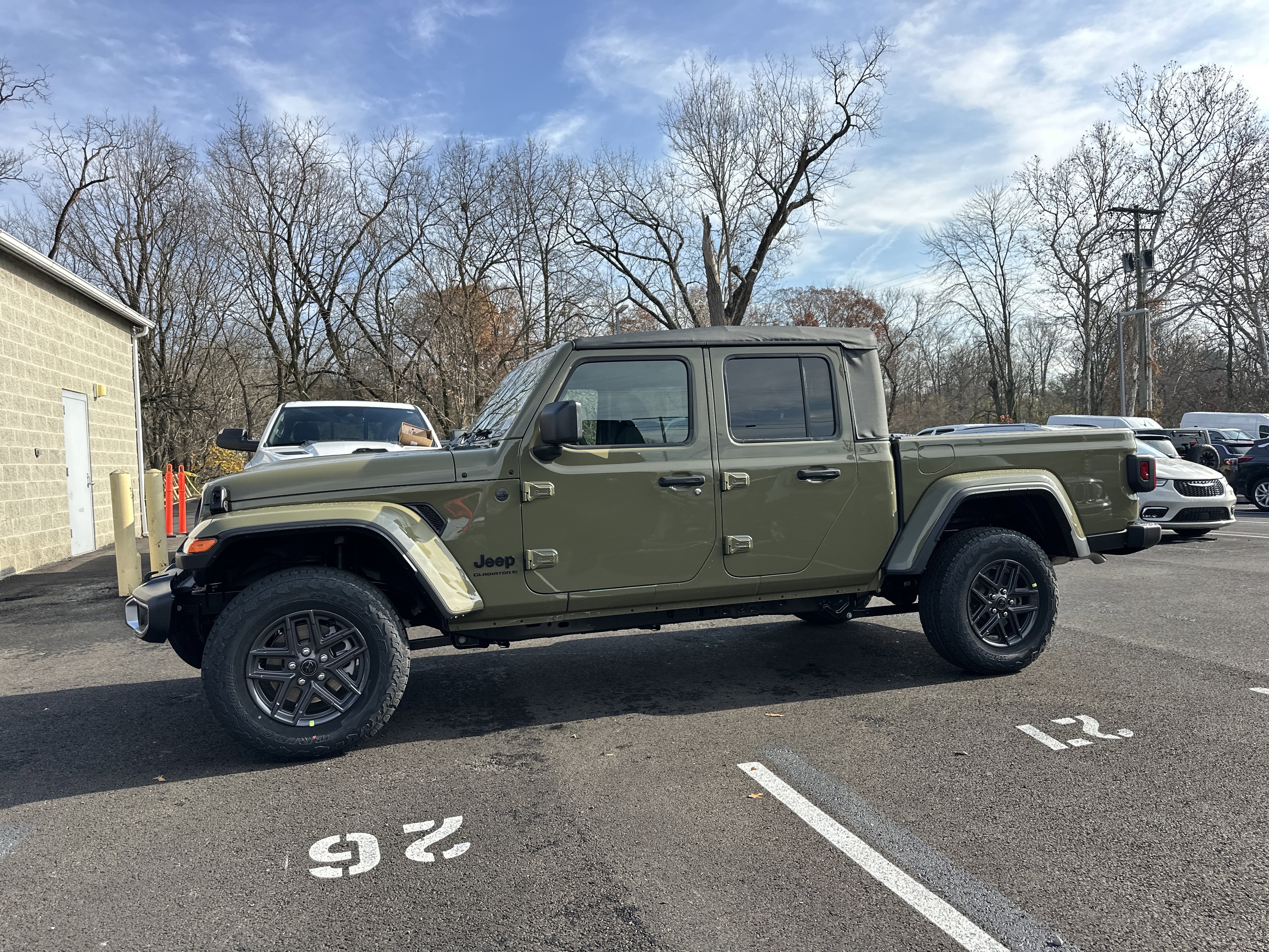 New 2026 Jeep Gladiator Sport image 22