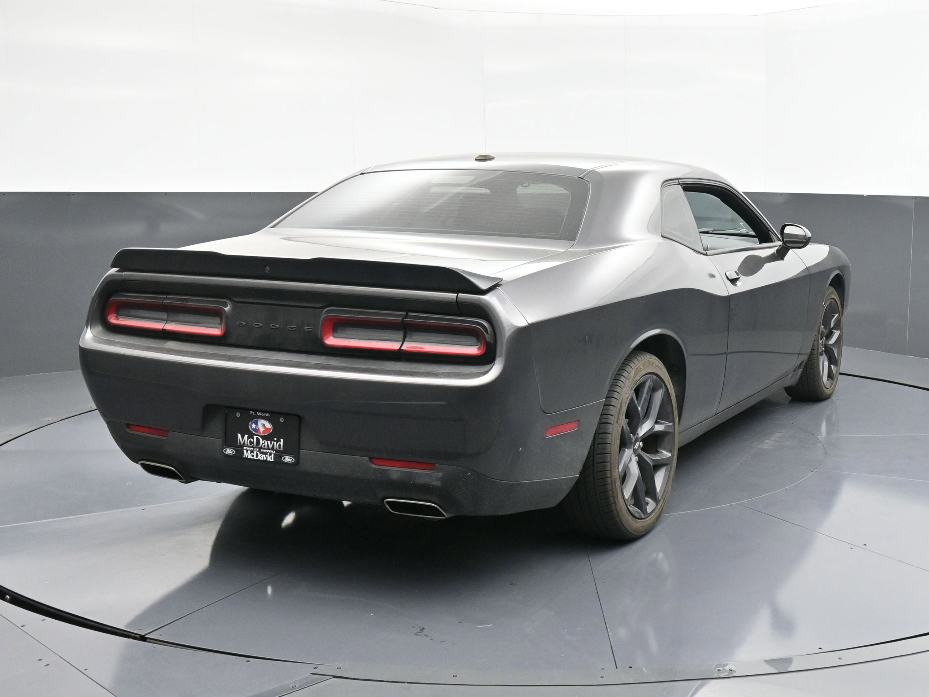 Used 2023 Dodge Challenger SXT w/ Blacktop Package image 8