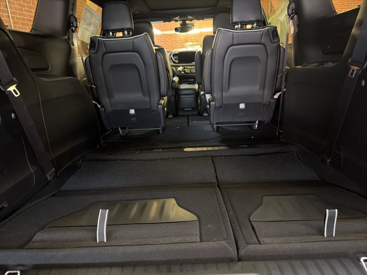New 2027 Chrysler Pacifica Limited w/ S Appearance Package FWD image 20