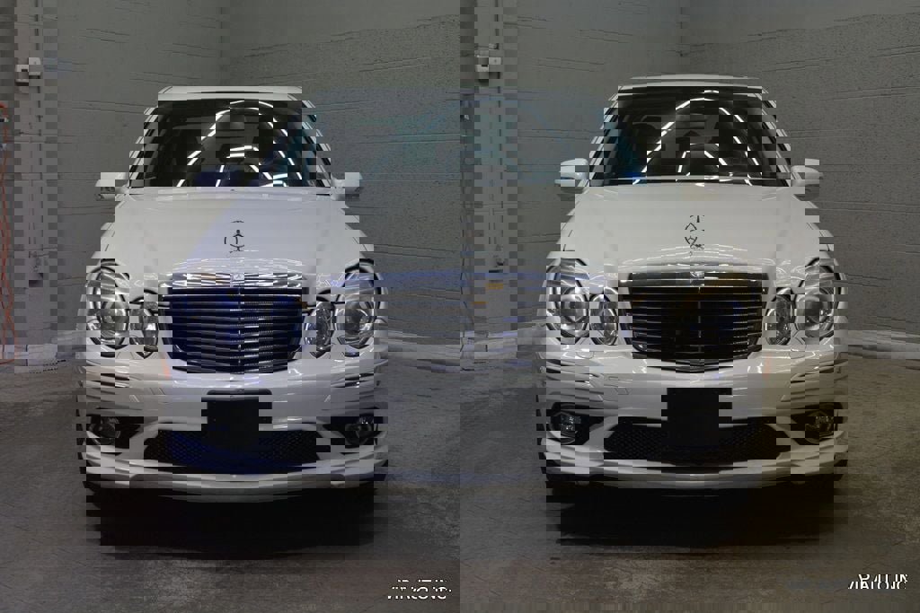 Used 2009 Mercedes-Benz E 550 Sedan image 5