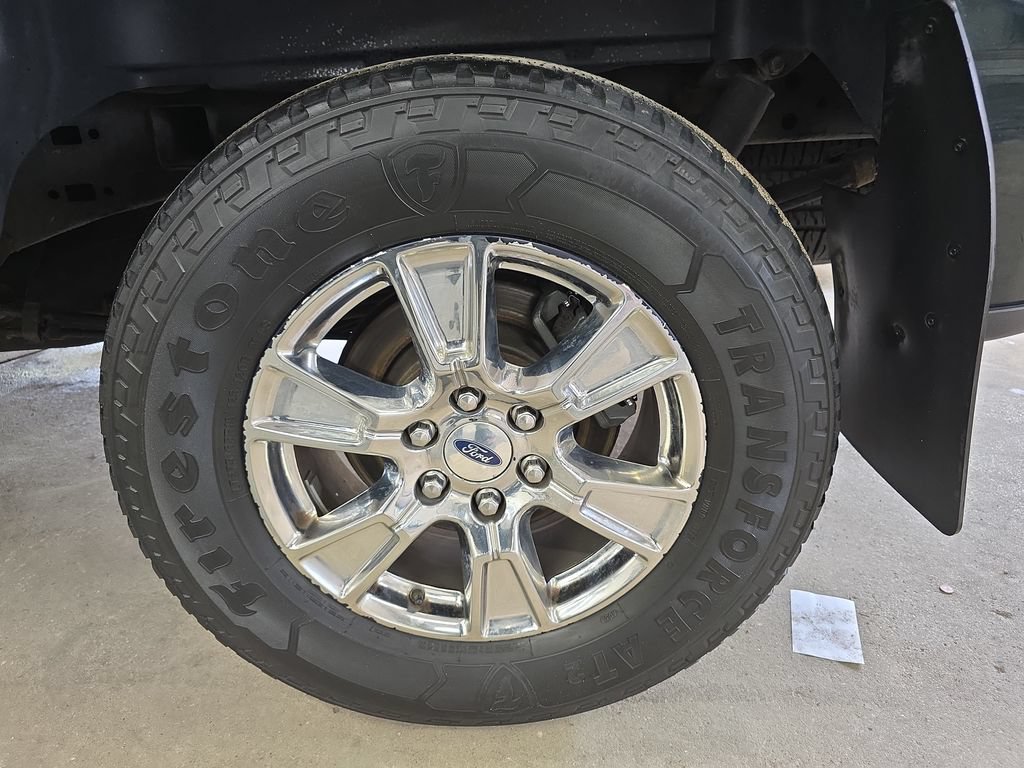 Used 2015 Ford F150 XLT w/ Equipment Group 302A Luxury AWD/4WD image 32