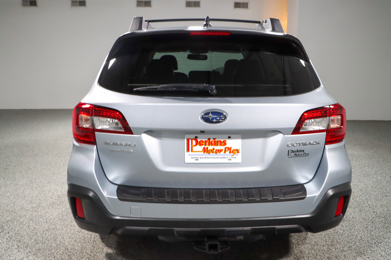 Used 2018 Subaru Outback 2.5i Limited w/ Popular Package #2 image 8