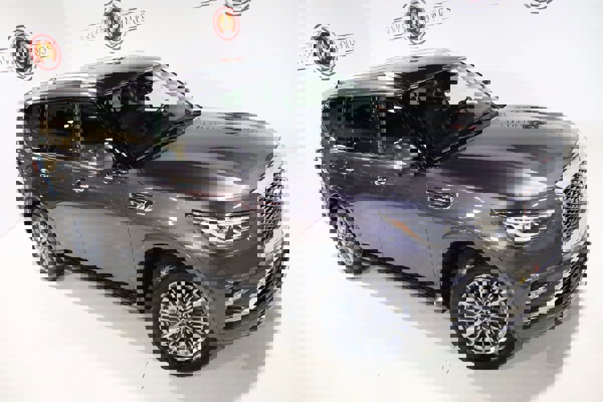 Used 2024 INFINITI QX80 Luxe image 8