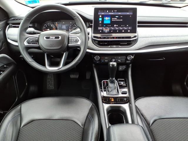 Used 2022 Jeep Compass Latitude AWD/4WD image 10