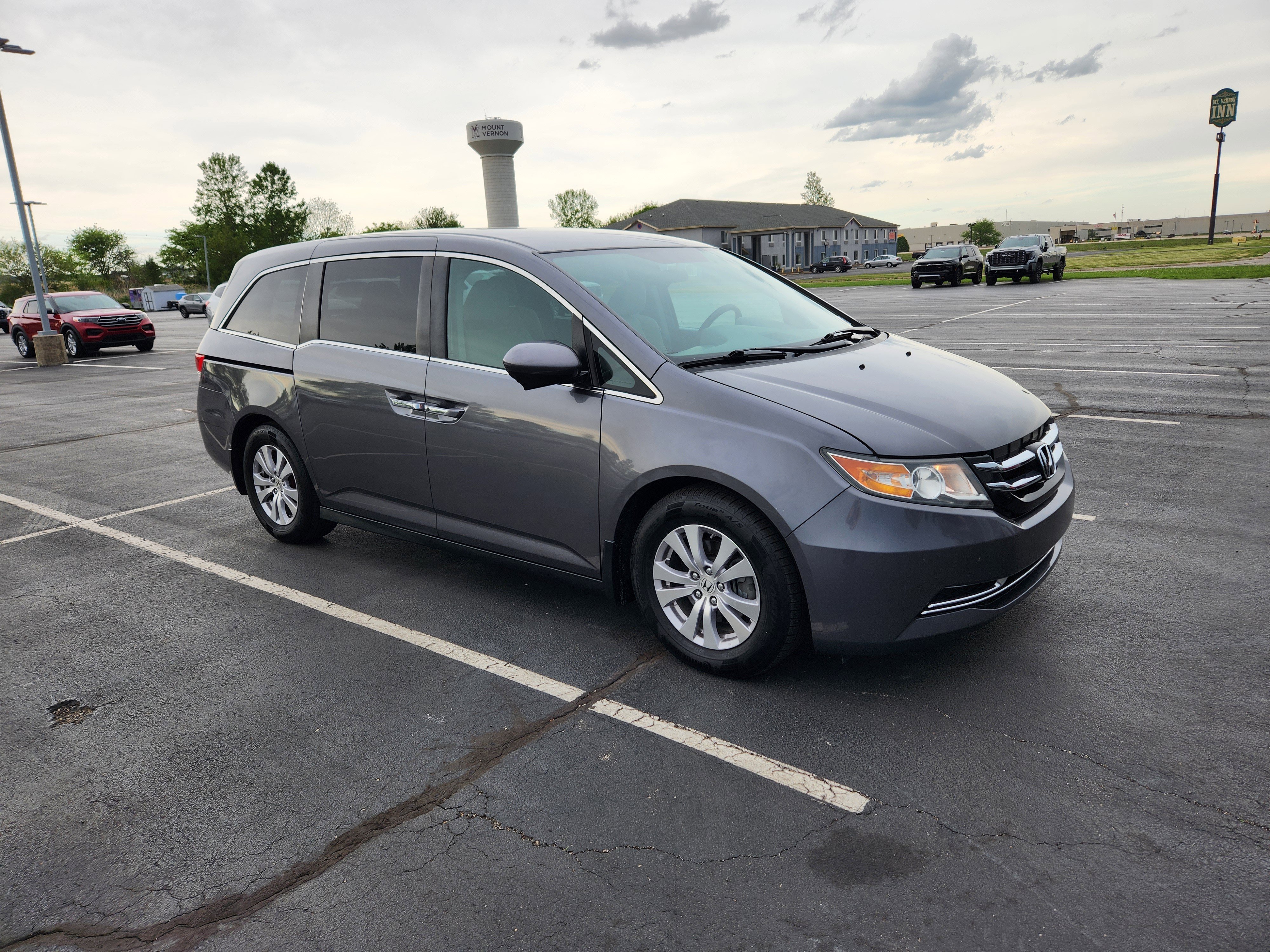 Used 2016 Honda Odyssey SE image 9