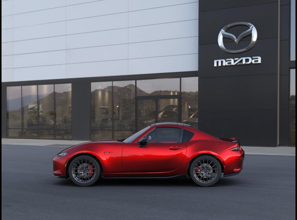 New 2026 MAZDA MX-5 Miata RF Club RWD image 3