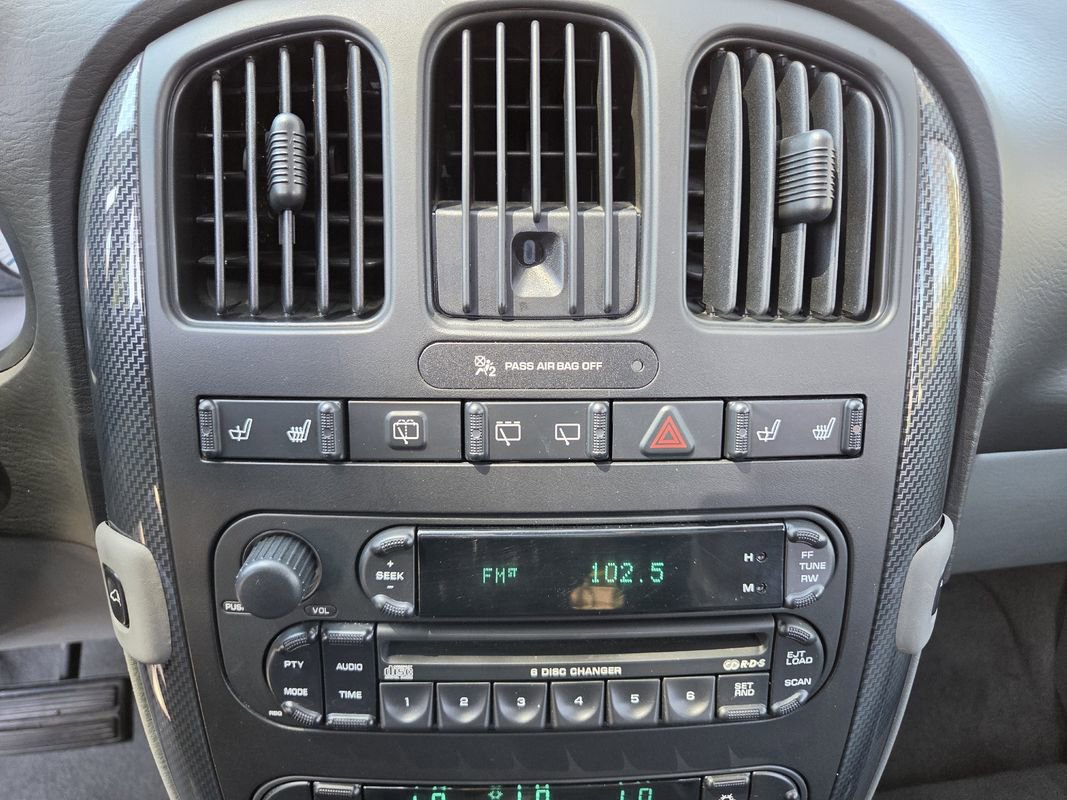 Used 2005 Dodge Grand Caravan SXT w/ Leather Interior Group FWD image 29