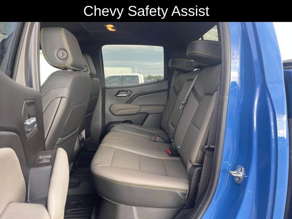 Used 2025 Chevrolet Colorado ZR2 AWD/4WD image 11