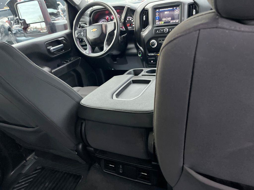 Used 2024 Chevrolet Silverado 2500 Custom w/ Custom Value Package AWD/4WD image 28