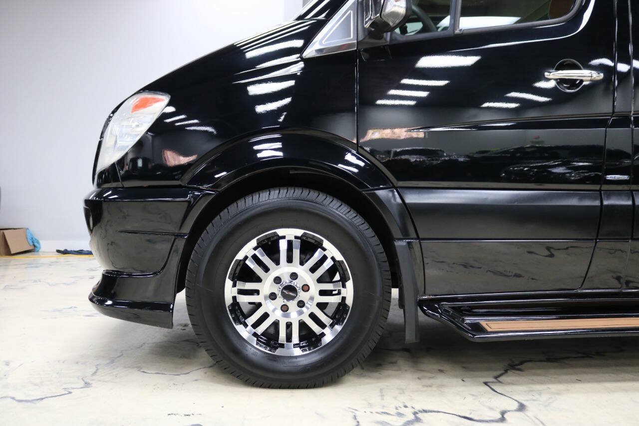 Used 2011 Mercedes-Benz Sprinter 2500 image 6