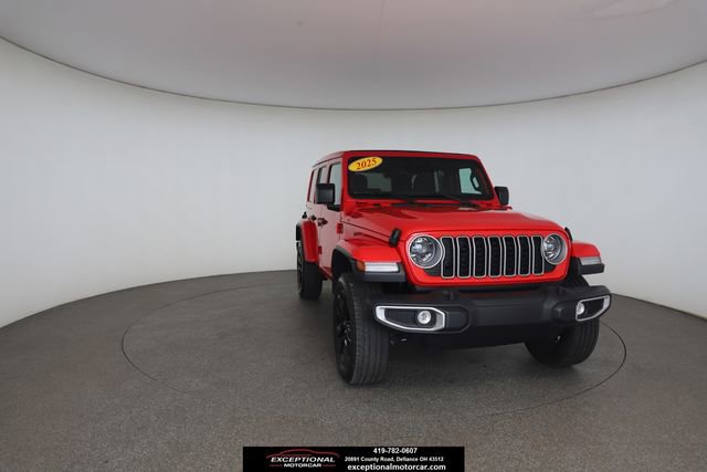 Used 2025 Jeep Wrangler Unlimited Sahara w/ Safety Group AWD/4WD image 1