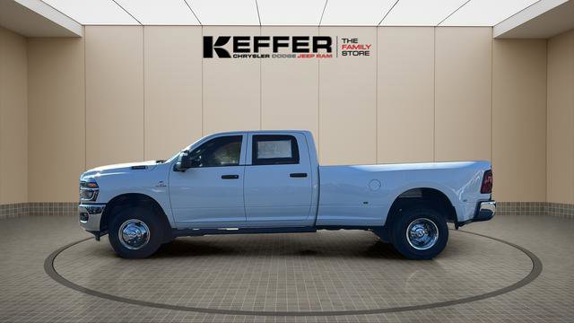 New 2026 RAM 3500 Tradesman image 2
