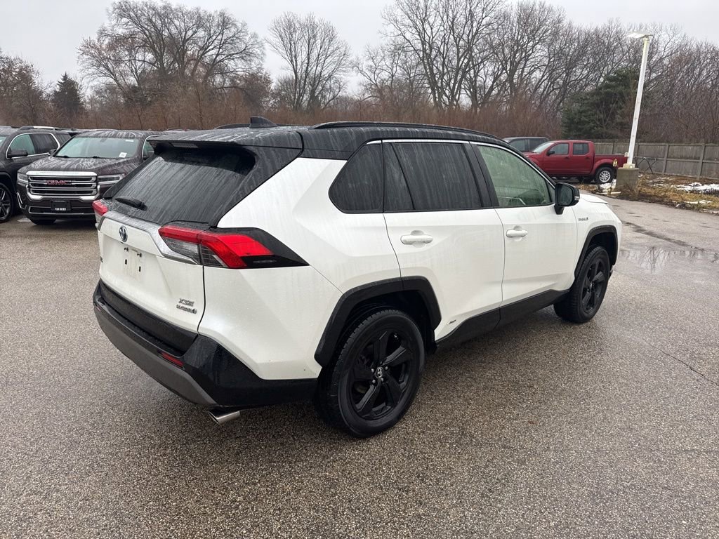 Used 2019 Toyota RAV4 XSE image 3