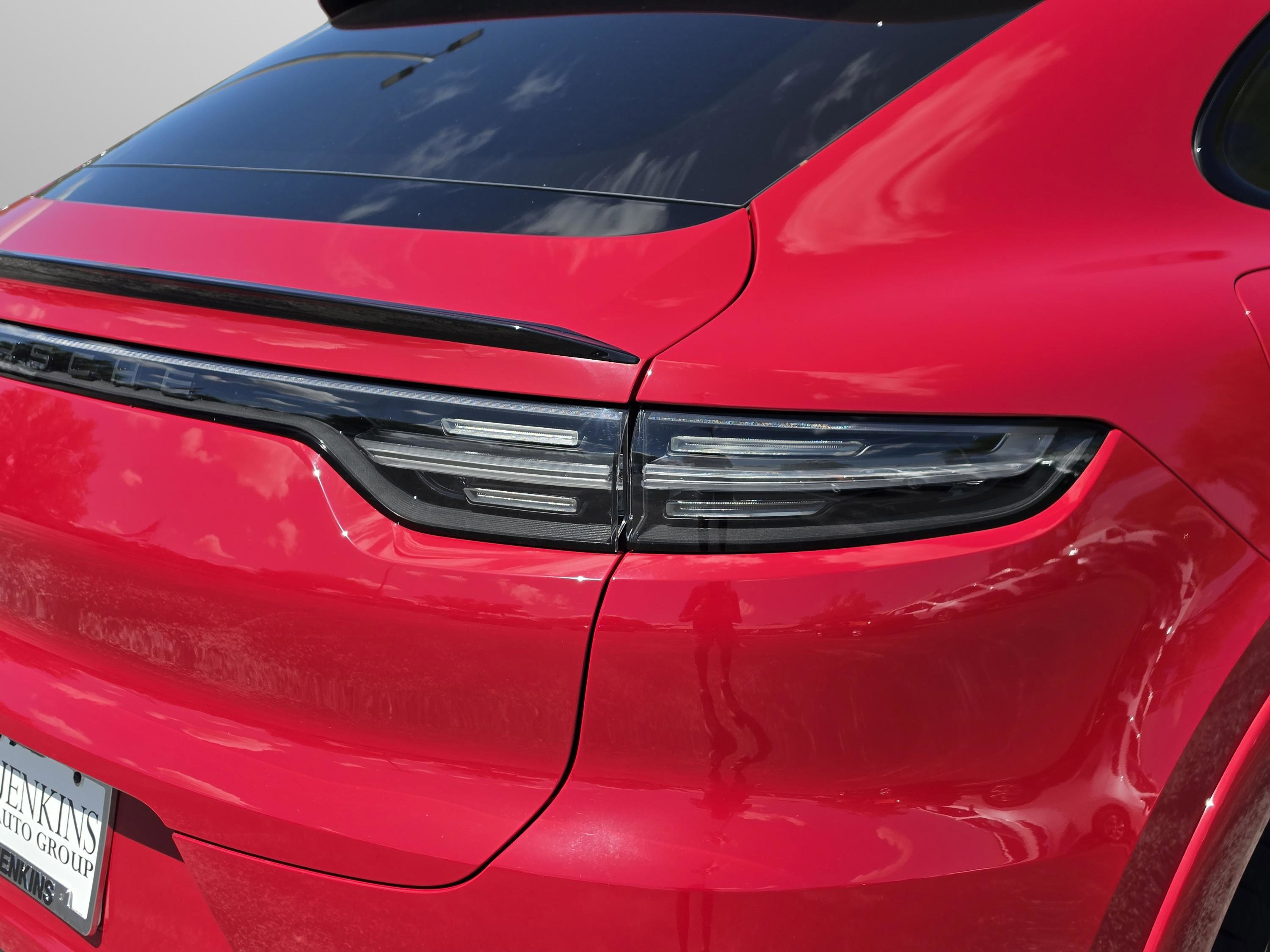 Used 2021 Porsche Cayenne GTS image 14