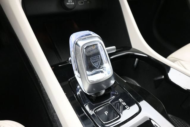 Used 2023 Volvo XC40 B5 Ultimate w/ Protection Package Premier AWD/4WD image 12