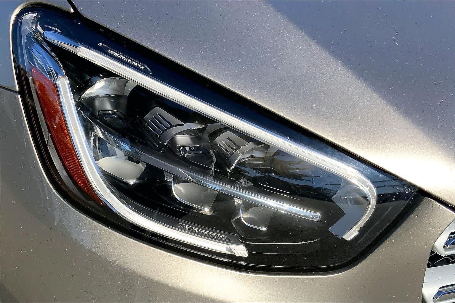 Used 2021 Mercedes-Benz GLC 300 4MATIC image 27