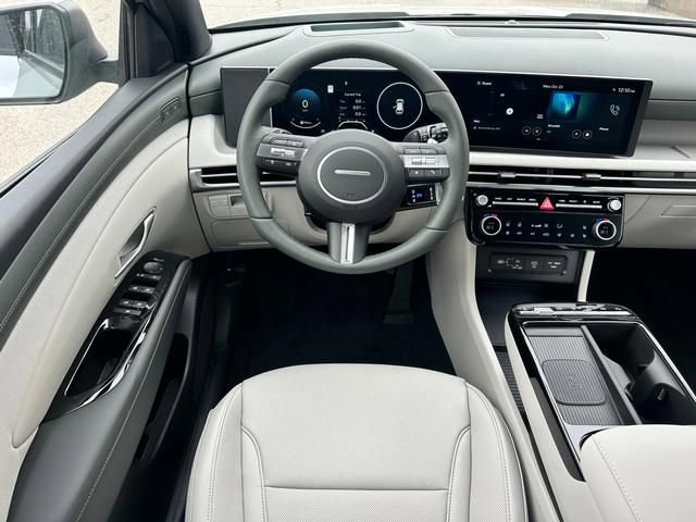 New 2026 Hyundai Tucson Limited image 9