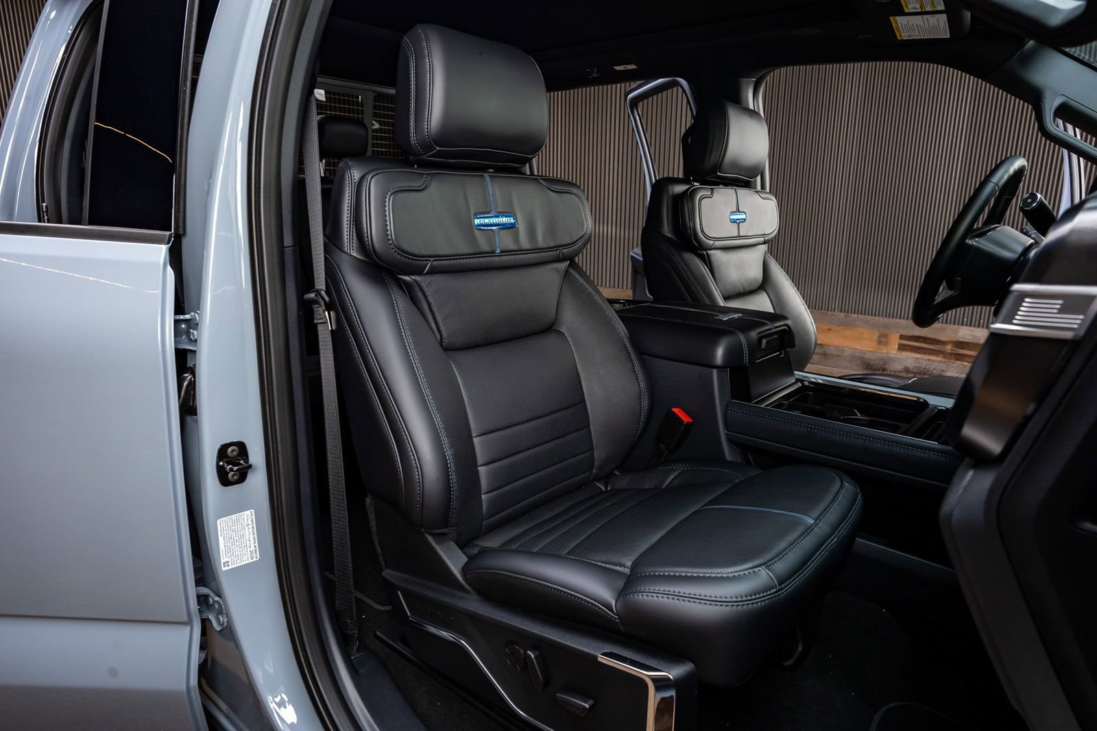Used 2026 Ford F250 Platinum image 31