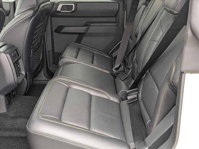 New 2025 Ford Bronco Badlands image 14