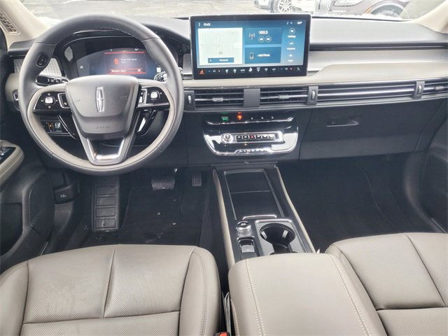 Certified 2023 Lincoln Corsair AWD w/ Equipment Group 101A image 27