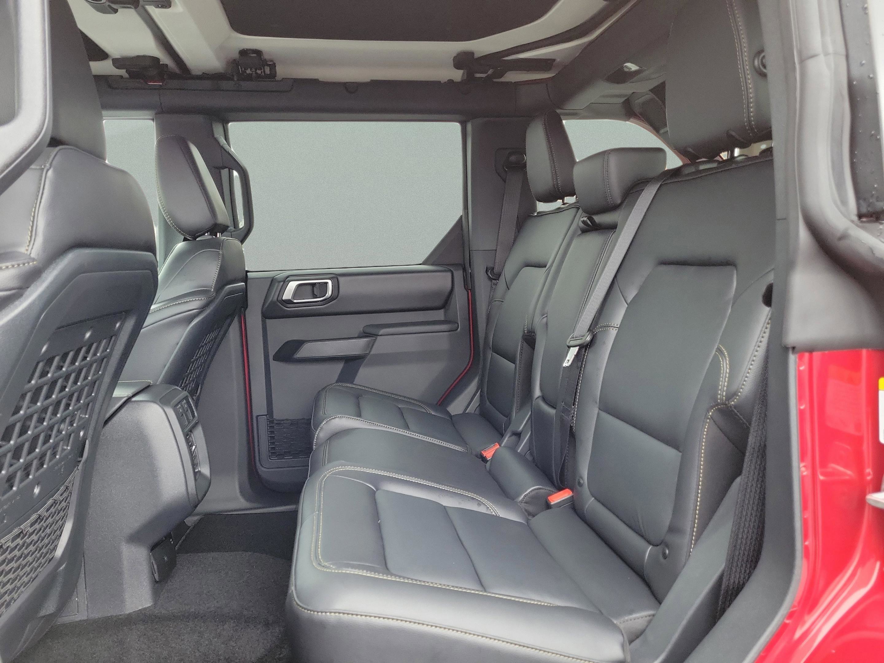 New 2025 Ford Bronco Badlands w/ Sasquatch Package image 5