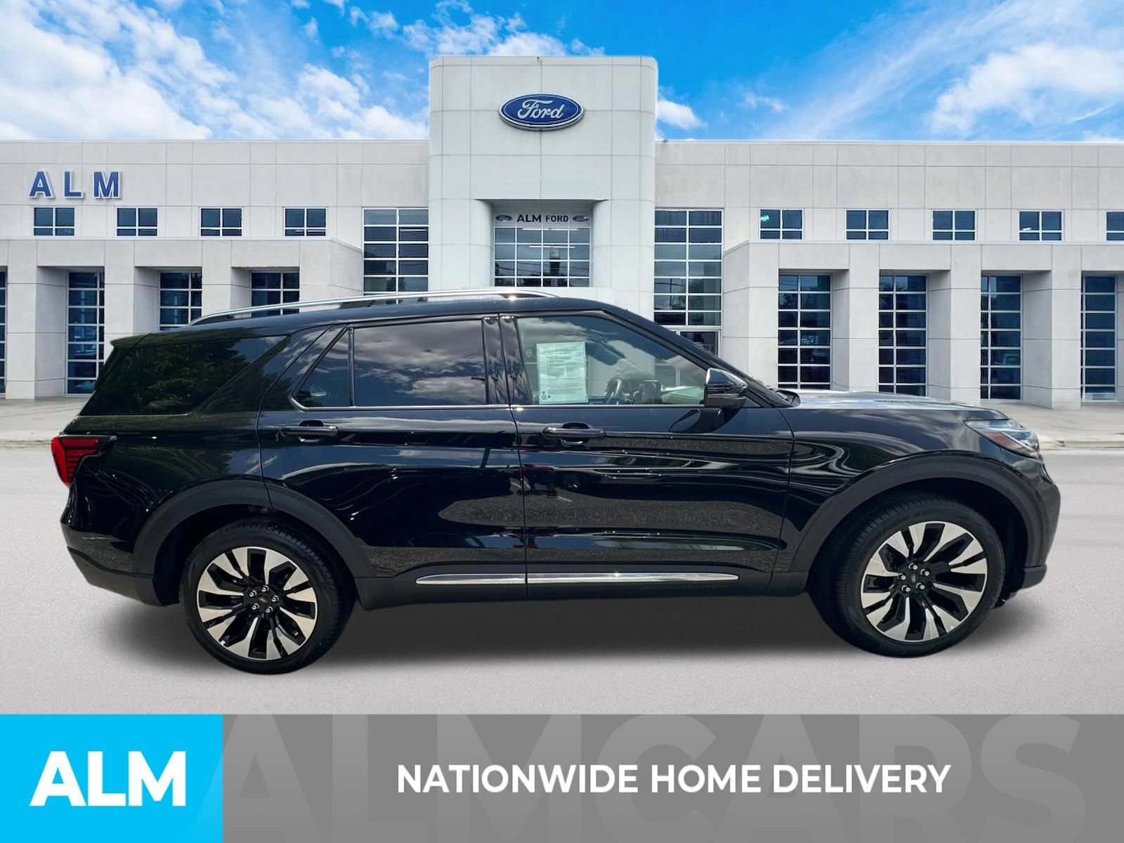 Certified 2026 Ford Explorer Platinum w/ LUX Leather Package AWD/4WD image 4