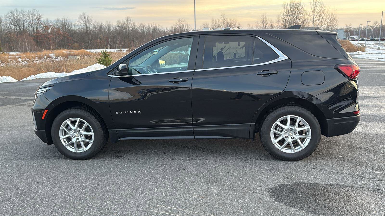 Used 2022 Chevrolet Equinox LT image 12