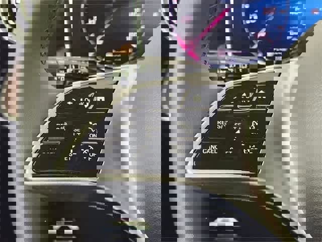 Certified 2025 Mercedes-Benz GLC 300 4MATIC image 23