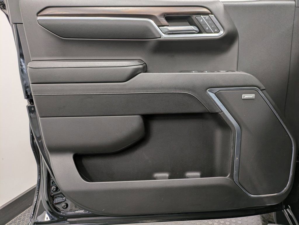 Used 2023 GMC Sierra 1500 SLT w/ SLT Premium Plus Package image 8